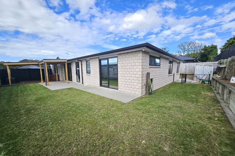 Photo of property in 12 Massee Way, Te Puke, 3119