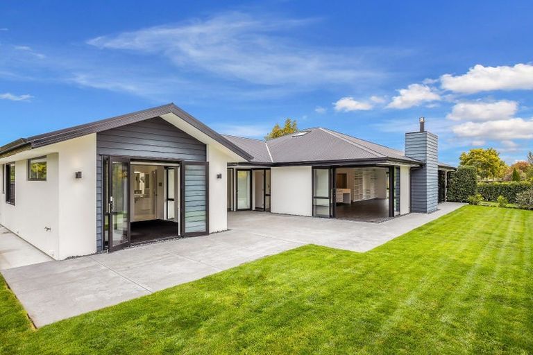 Photo of property in 59 Mokihi Gardens, Hillmorton, Christchurch, 8024