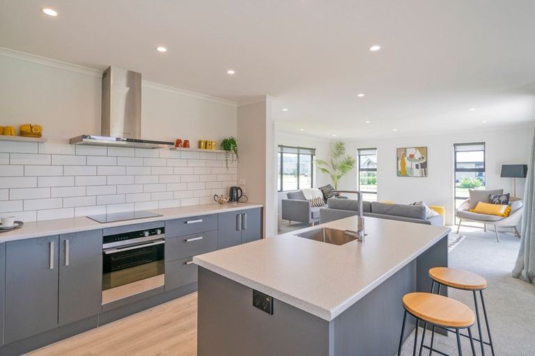 Photo of property in 110 Kupe Drive, Whitianga, 3510