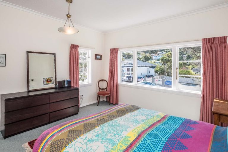 Photo of property in 6 Station Road, Khandallah, Wellington, 6035