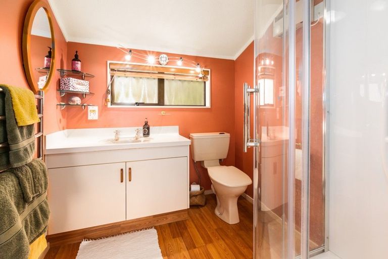 Photo of property in 14 Sailmaker Close, Whitby, Porirua, 5024