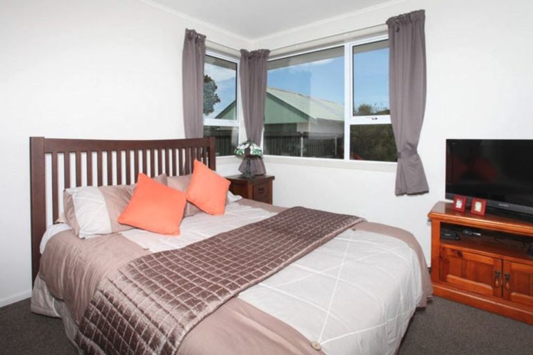 Photo of property in 13 Ruakaka Street, Hornby, Christchurch, 8042