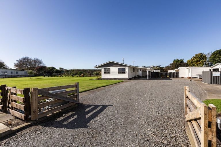 Photo of property in 19 Waipureku Street, Clive, 4102