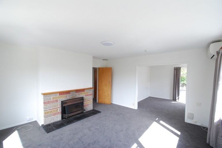 Photo of property in 127 Broderick Road, Johnsonville, Wellington, 6037