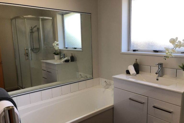 Photo of property in 3/42 Division Street, Riccarton, Christchurch, 8041