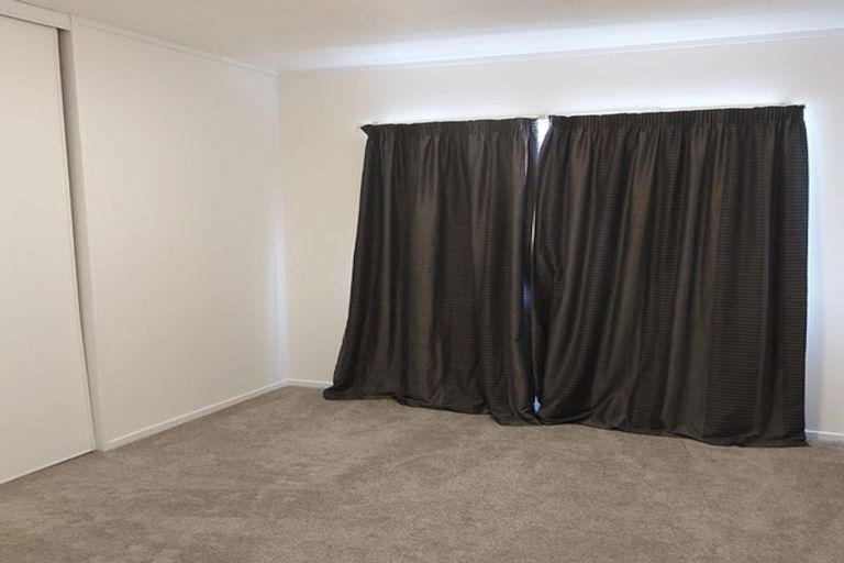 Photo of property in 454 Swanson Road, Ranui, Auckland, 0612