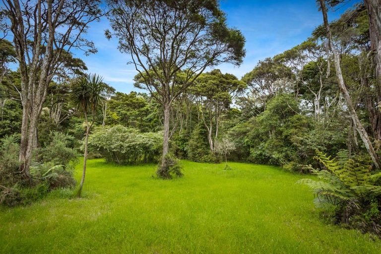 Photo of property in 853b Old North Road, Waimauku, 0882