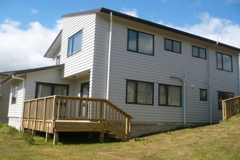 Photo of property in 115 Keri Vista Rise, Papakura, 2110