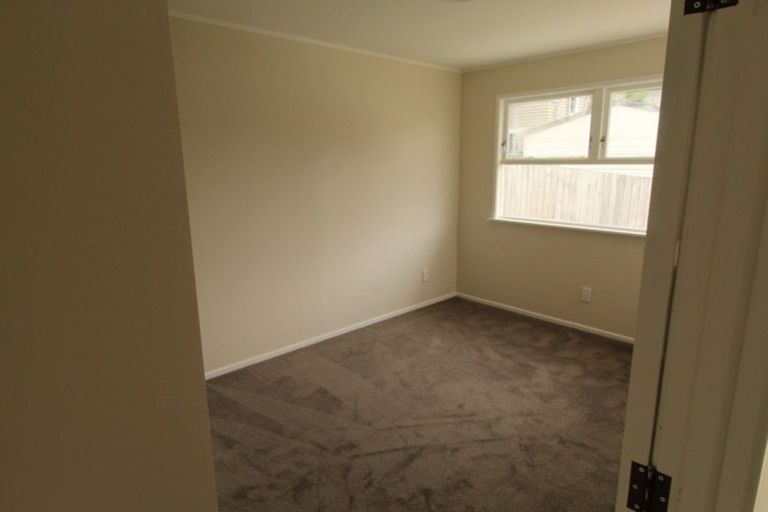 Photo of property in 10 Norman Road, Hauraki, Auckland, 0622