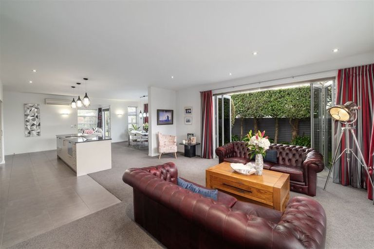 Photo of property in 52 Glen Oaks Drive, Northwood, Christchurch, 8051