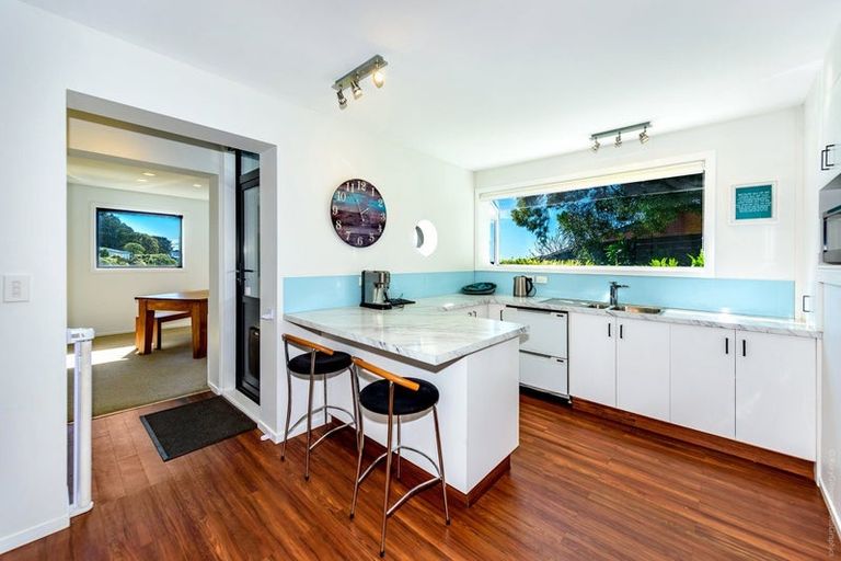Photo of property in 11 Toledo Place, Mount Pleasant, Christchurch, 8081
