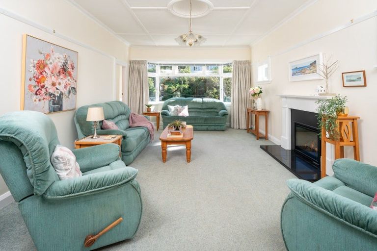 Photo of property in 57 Severn Street, Island Bay, Wellington, 6023