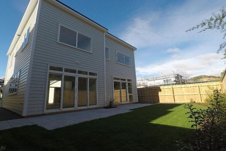 Photo of property in 12 Glide Lane, Whitby, Porirua, 5024