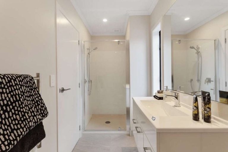 Photo of property in 59 Mapou Road, Hobsonville, Auckland, 0616