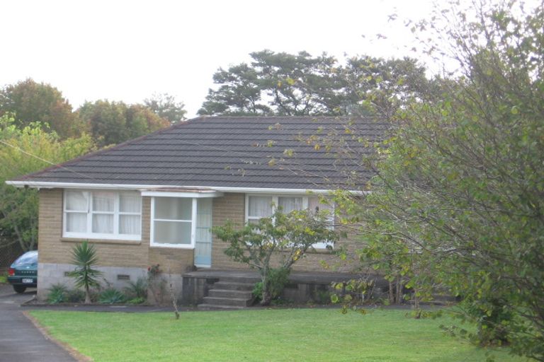 Photo of property in 18 Sheehan Road, Te Atatu South, Auckland, 0610