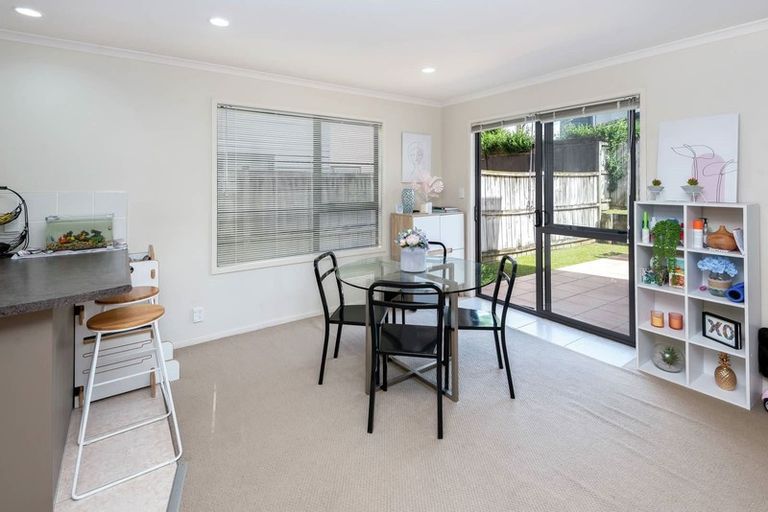 Photo of property in 127 Cyril French Drive, Flat Bush, Auckland, 2016