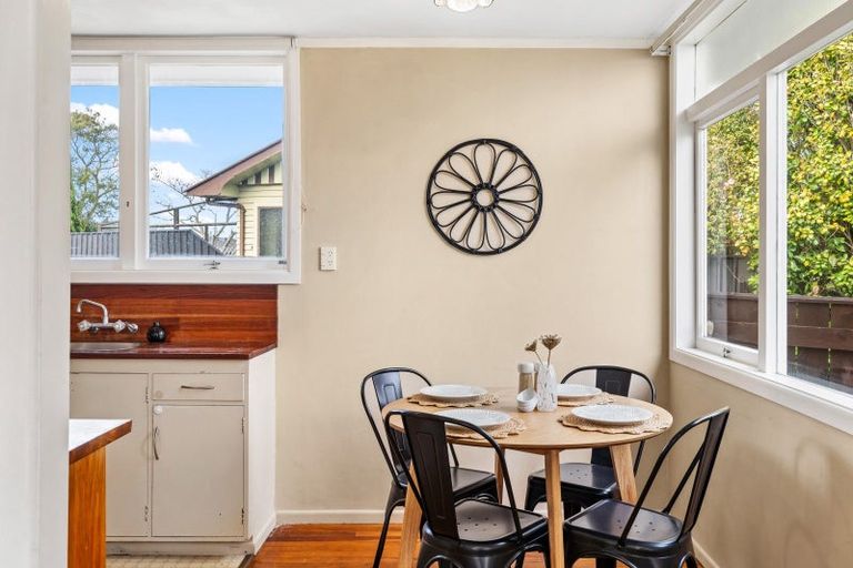 Photo of property in 22 Caxton Street, Onekawa, Napier, 4110