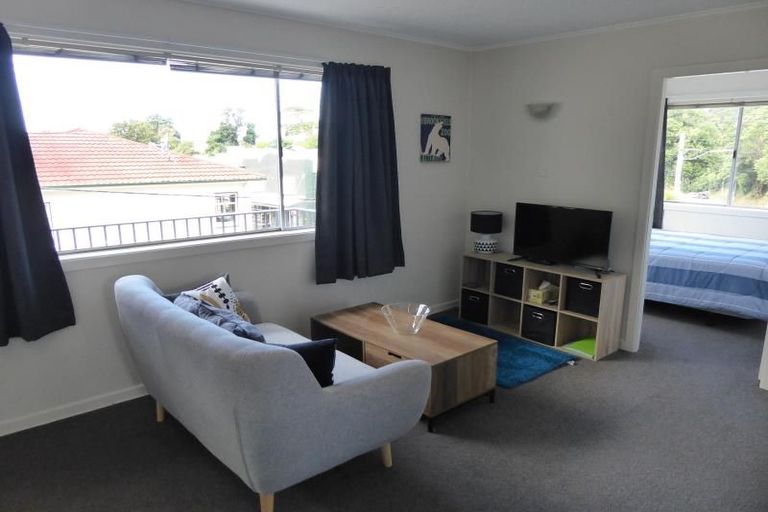 Photo of property in Windsor Court, 340u2 Tinakori Road, Thorndon, Wellington, 6011