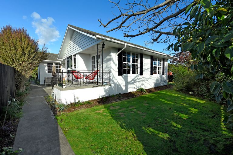 Photo of property in 30 Fergusson Street, Stoke, Nelson, 7011