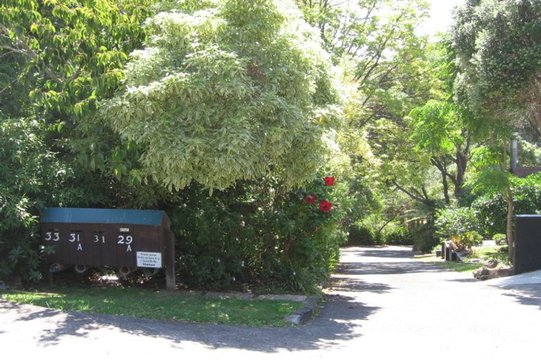Photo of property in 33 Eastcliffe Road, Castor Bay, Auckland, 0620