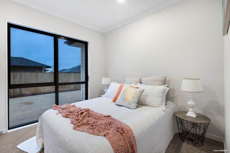Photo of property in 44 Cooladawson Drive, Flat Bush, Auckland, 2019