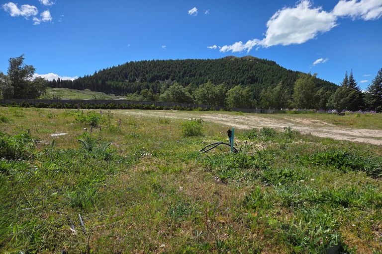 Photo of property in 17 Petes Place, Lake Tekapo, 7999