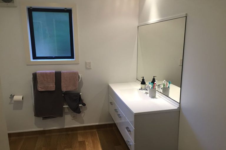 Photo of property in 28c Ronald Woolf Place, Churton Park, Wellington, 6037