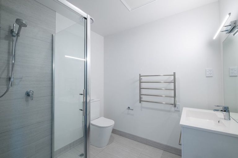 Photo of property in 14 Te Puketoka Lane, Mangere, 2022