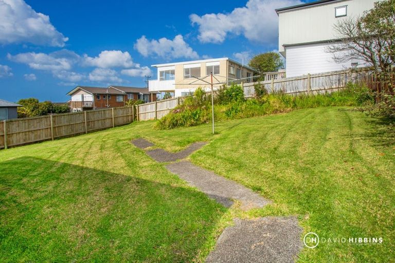 Photo of property in 2/18 Anne Road, Hillcrest, Auckland, 0627