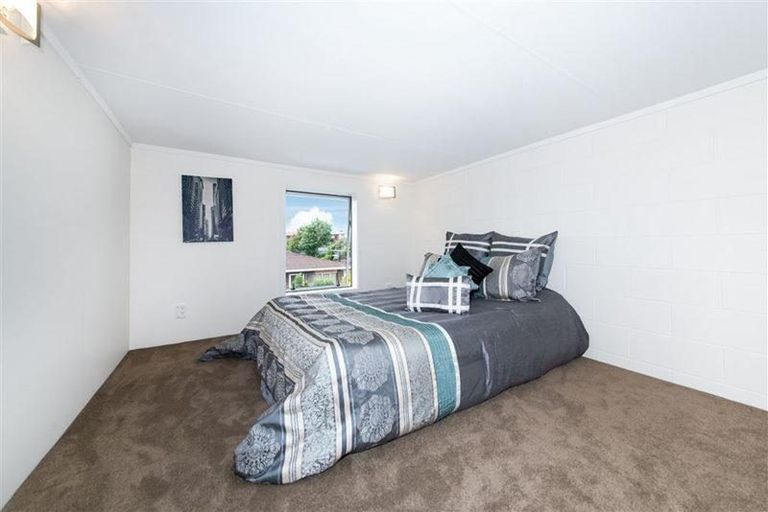 Photo of property in 4210a/2 Great North Road, Glendene, Auckland, 0602