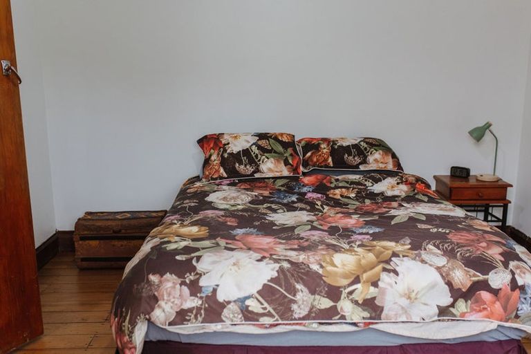 Photo of property in 1 Jervois Terrace, Ohau, Levin, 5570