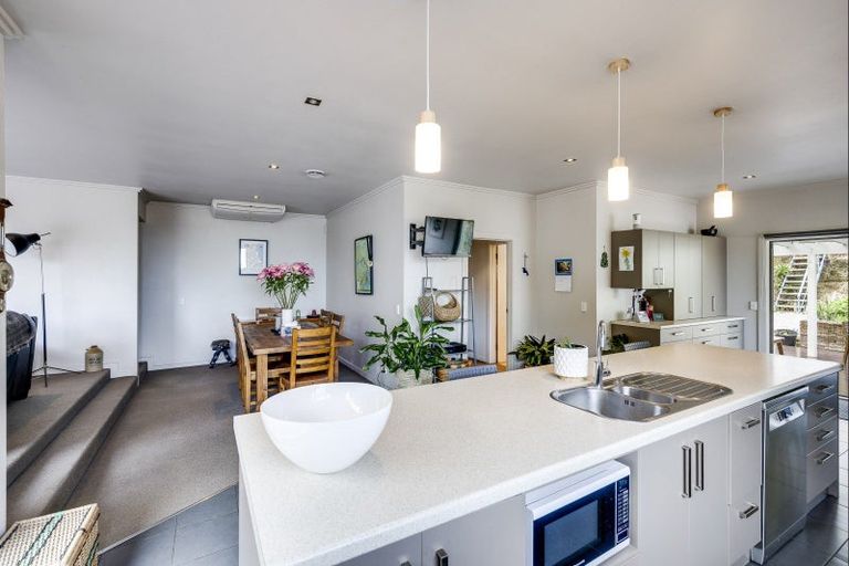 Photo of property in 49 Chaucer Road, Hospital Hill, Napier, 4110