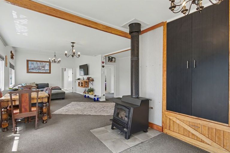 Photo of property in 12 Corbett Street, Hector, 7822