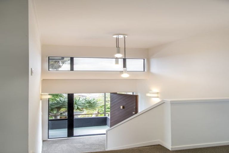 Photo of property in 1/55 Nigel Road, Browns Bay, Auckland, 0630