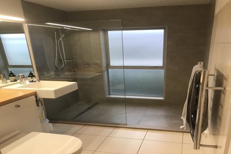 Photo of property in 3/16 Oriental Terrace, Oriental Bay, Wellington, 6011