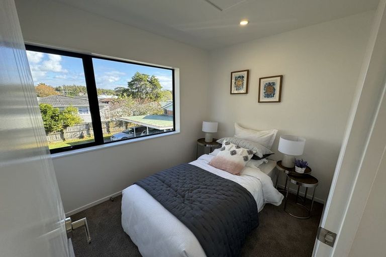 Photo of property in 47b Northcote Road, Hillcrest, Auckland, 0627