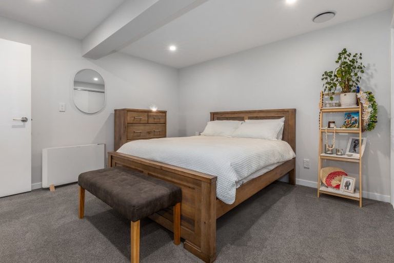 Photo of property in 2/24 Acheron Road, Paremata, Porirua, 5026