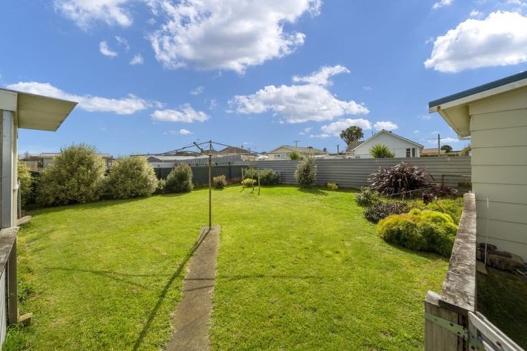 Photo of property in 83 Manawapou Road, Hawera, 4610