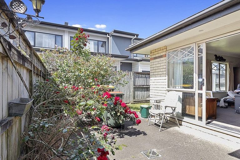 Photo of property in 201u9 Massey Street, Frankton, Hamilton, 3204