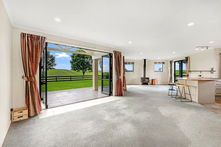 Photo of property in 1200 Redhill Road, Te Kopuru, Dargaville, 0371