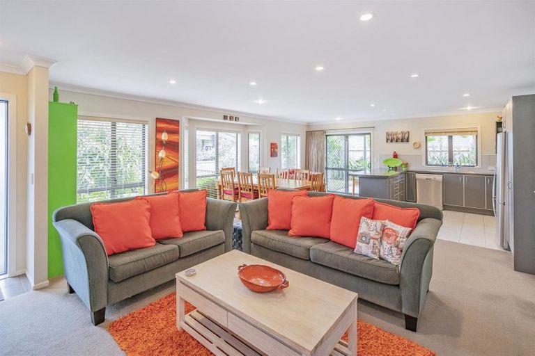 Photo of property in 7 Digby Place, Whitianga, 3510