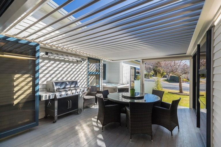 Photo of property in 40 Kelliher Drive, Wanaka, 9305