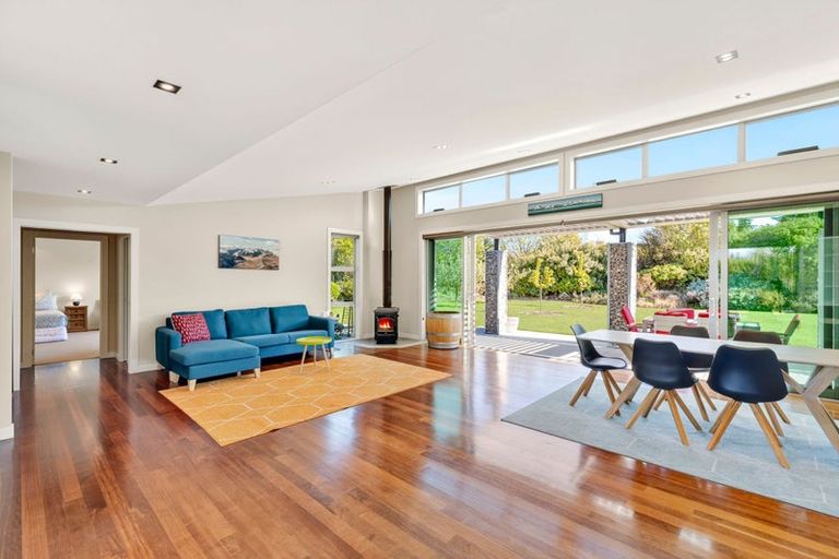 Photo of property in 28 Sam John Place, Lake Hawea, 9382