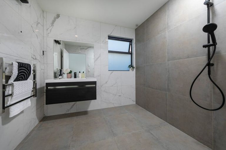 Photo of property in Northlake, 30 Cairnmuir Street, Wanaka, 9305