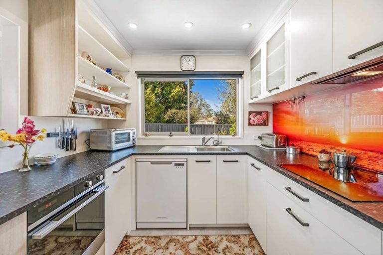 Photo of property in 22 Glamorgan Avenue, Tamatea, Napier, 4112