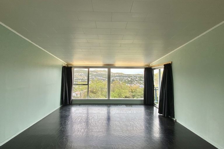 Photo of property in 48-50 Chesterton Street, Johnsonville, Wellington, 6037