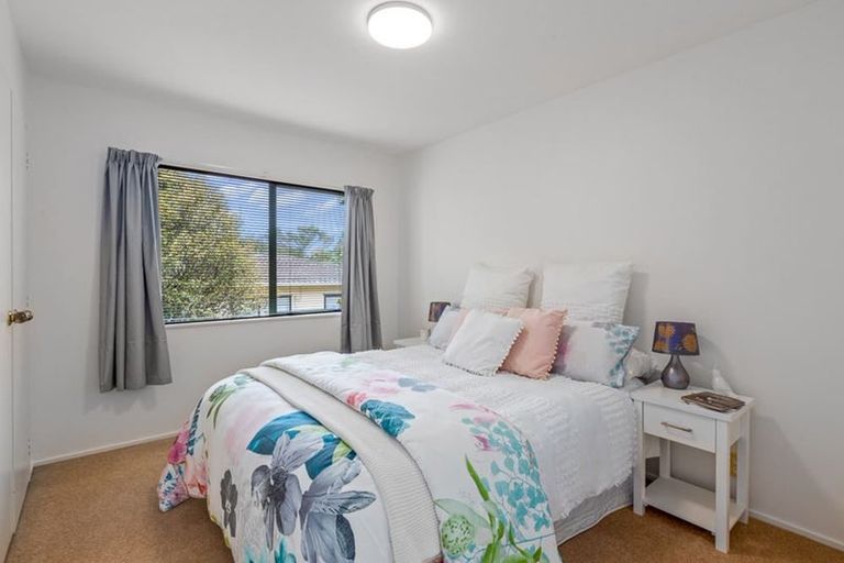 Photo of property in 1/12 Sunnyfield Crescent, Glenfield, Auckland, 0629