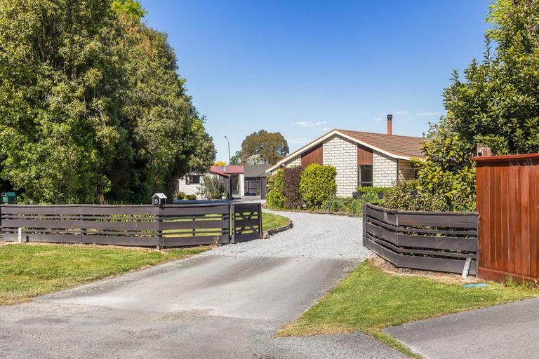 Photo of property in 4 Woodfield Place, Woodend, 7610