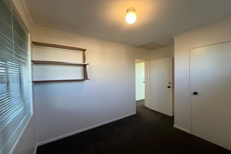 Photo of property in 4 Tiller Close, Kelvin Grove, Palmerston North, 4414