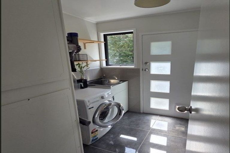 Photo of property in 35 Aronia Way, Goodwood Heights, Auckland, 2105
